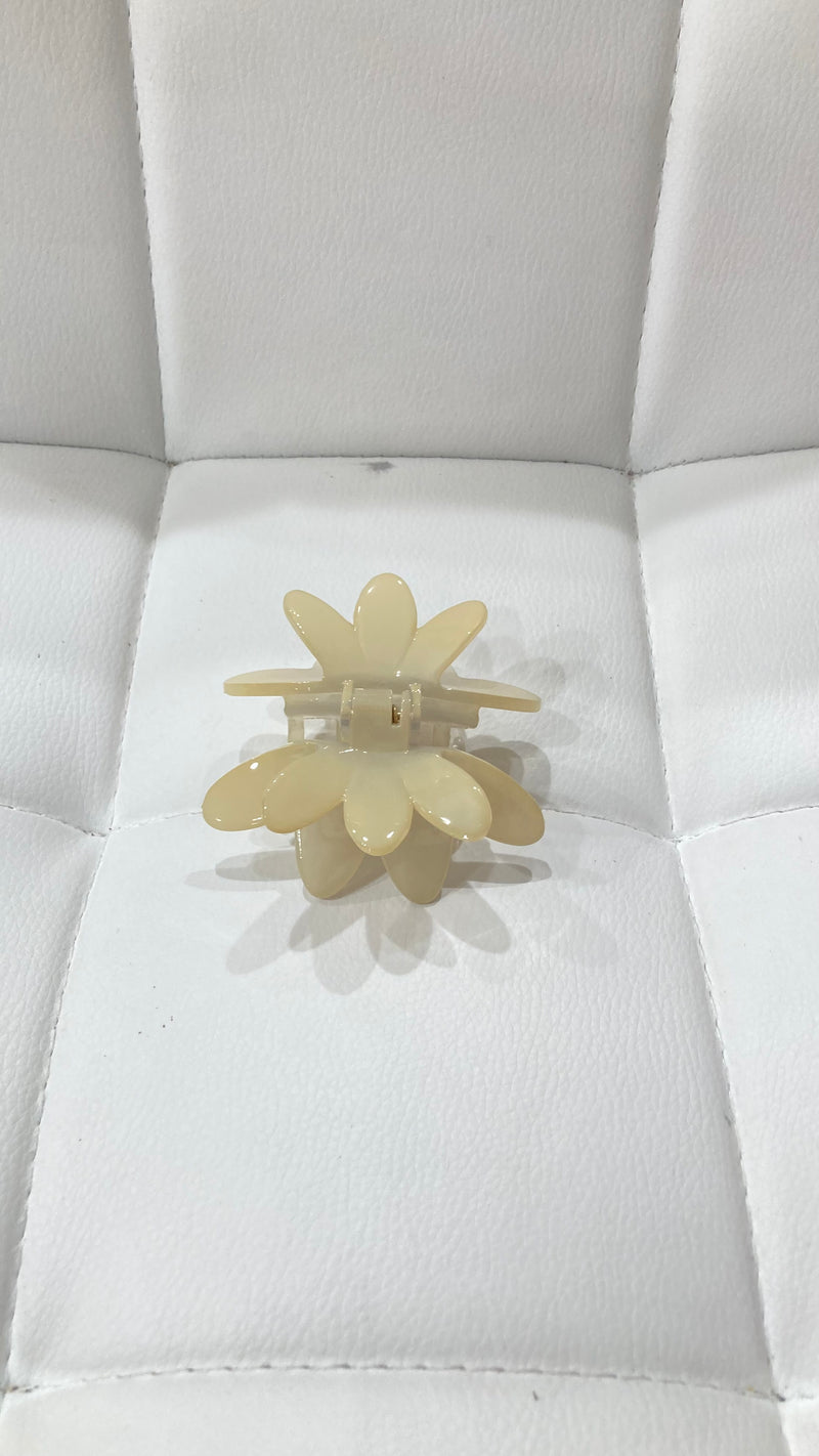 Waterlily Hair Clip