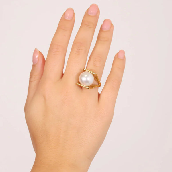 Orbit Sphere Ring