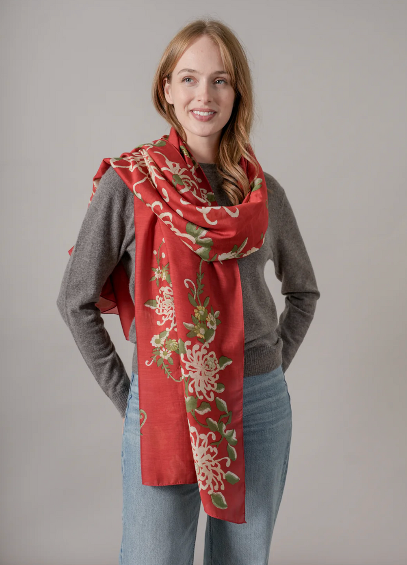 Chrysanthemum Red Scarf