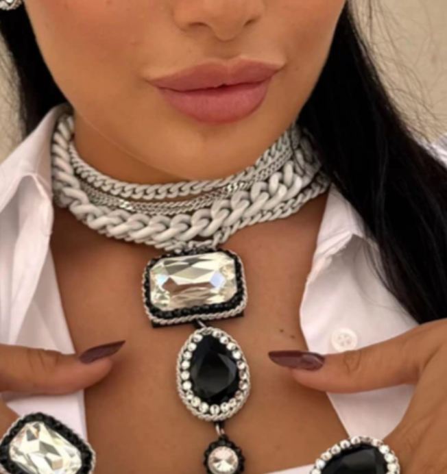 Chunky Necklace with Diamond and Black Gemstones