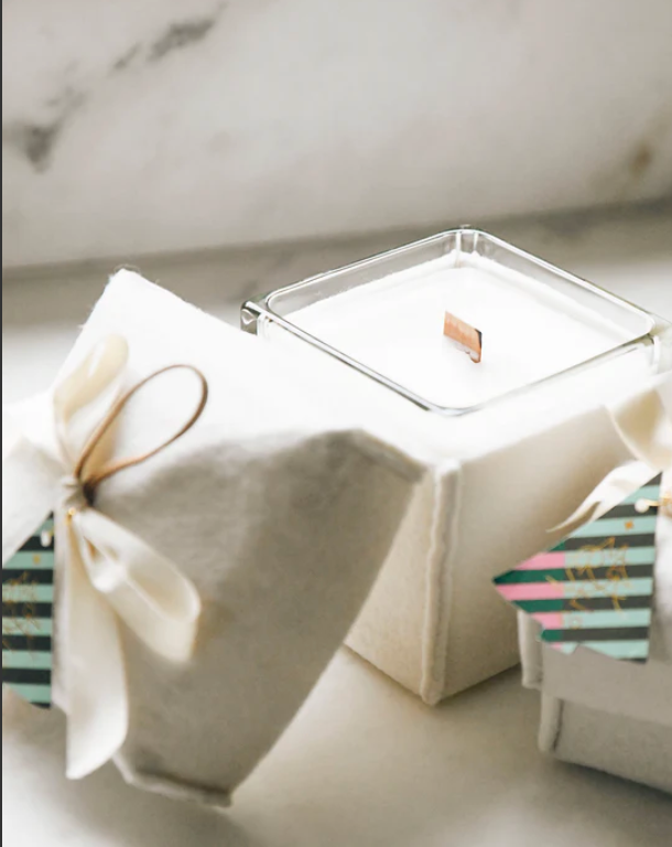 Christmas Present Candle - Sea Pine