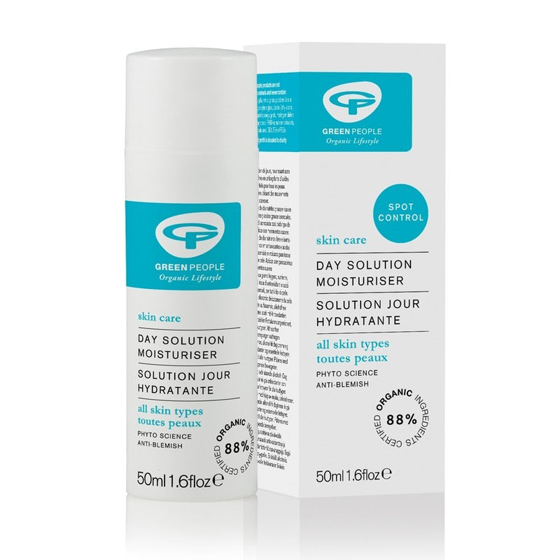Daily Solution Moisturiser with Spot Control